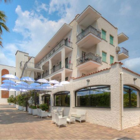 Residence Riviera Mare Pietra Ligure Exteriör bild